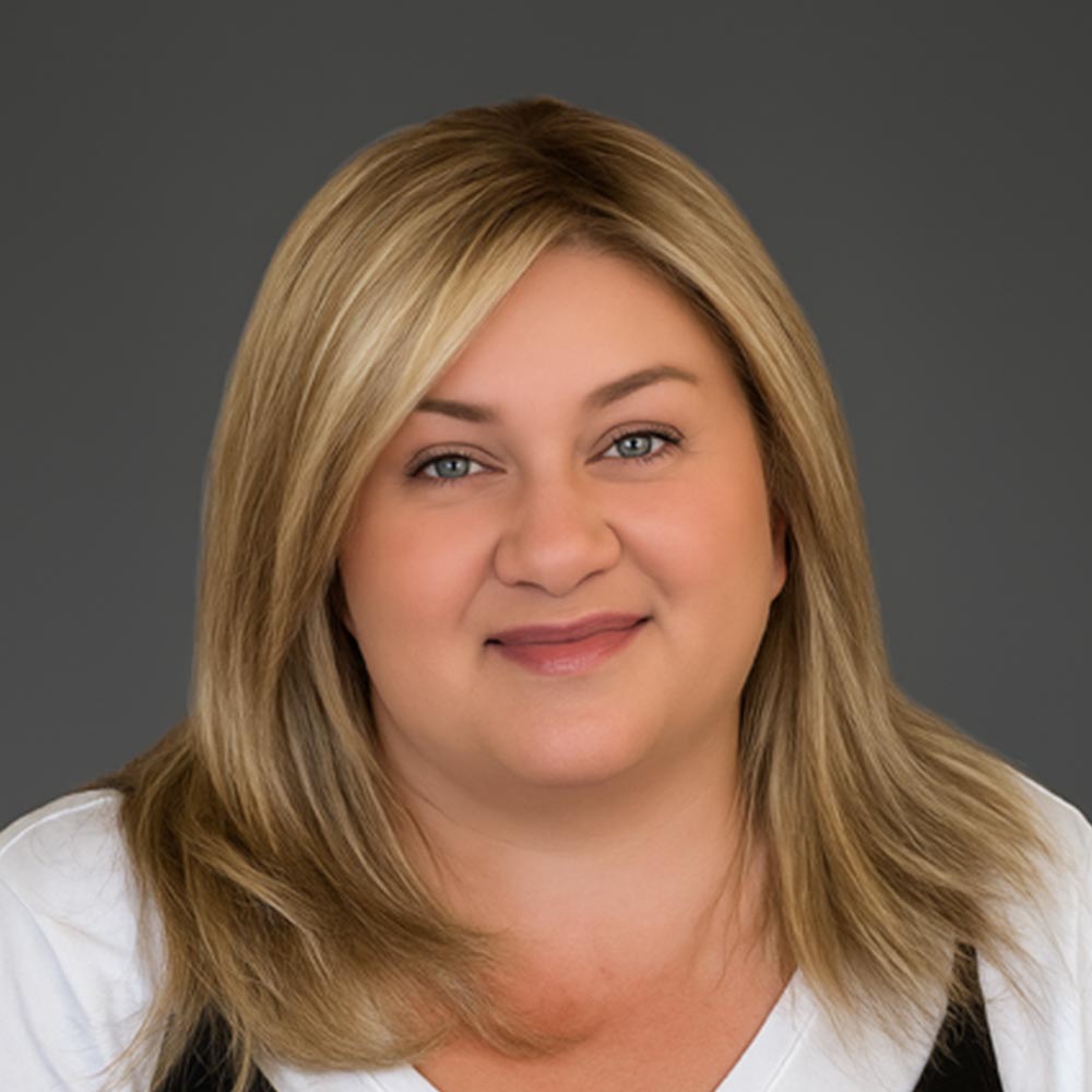 about us shelly headshot creative blinds
